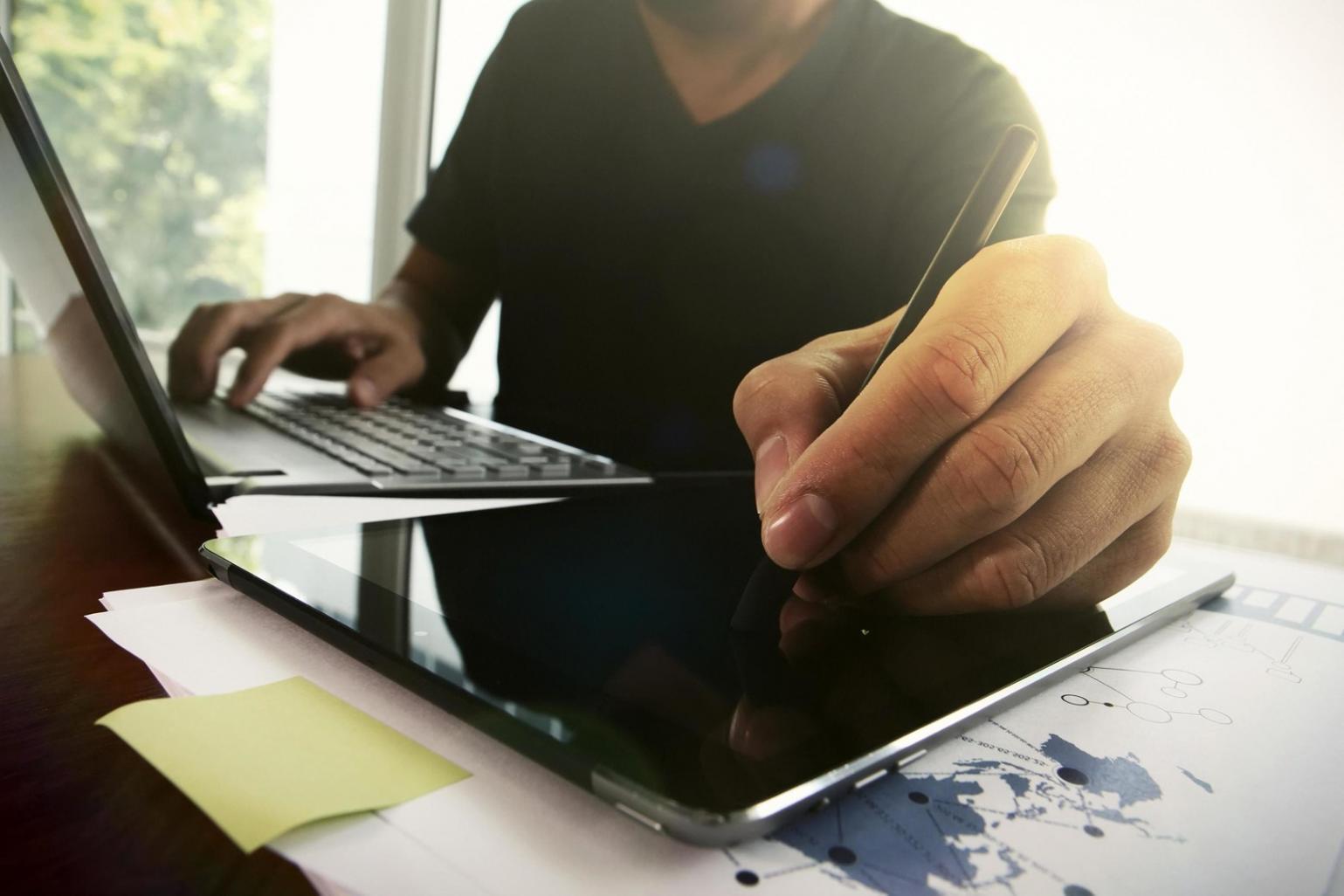 Browser-based gaming technical architecture and workflow